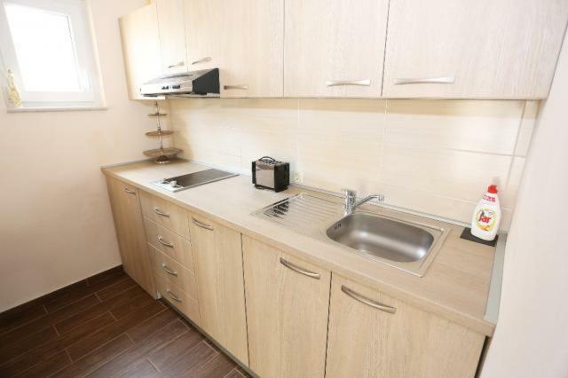 Apartmani Lili Sukošan Exteriér fotografie