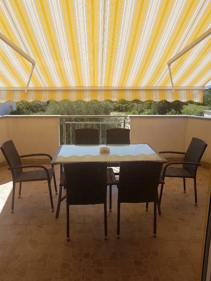 Apartmani Lili Sukošan Exteriér fotografie