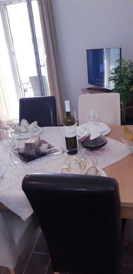 Apartmani Lili Sukošan Exteriér fotografie