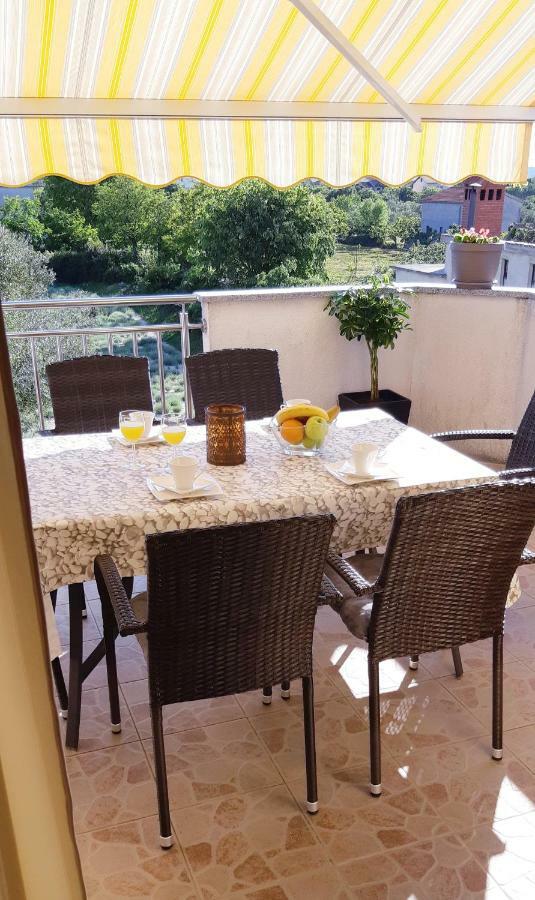Apartmani Lili Sukošan Exteriér fotografie