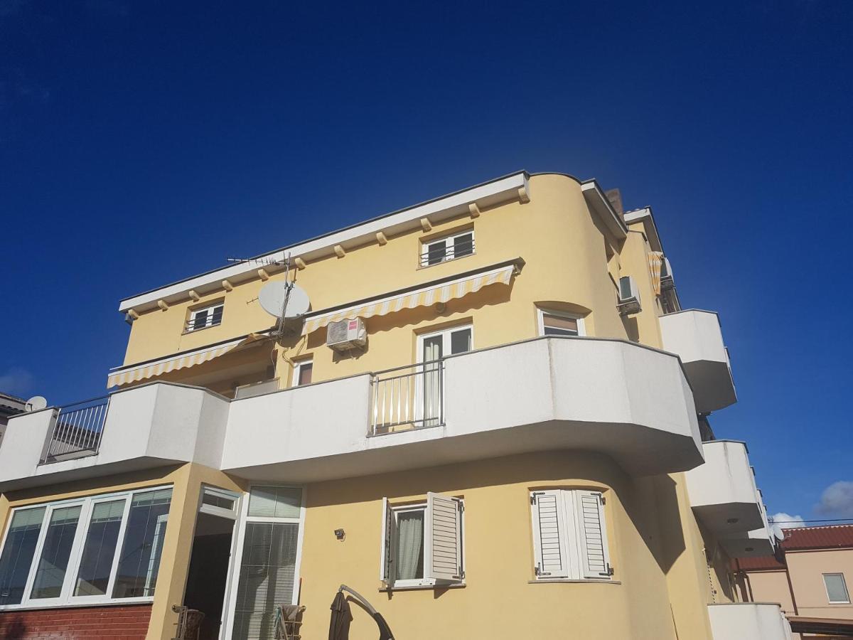 Apartmani Lili Sukošan Exteriér fotografie