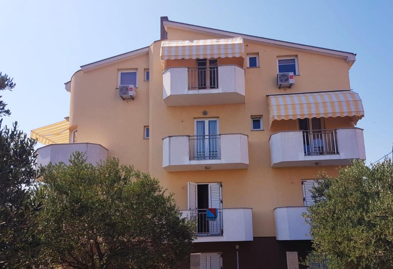 Apartmani Lili Sukošan Exteriér fotografie