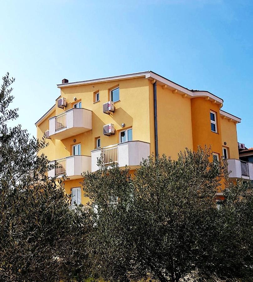Apartmani Lili Sukošan Exteriér fotografie